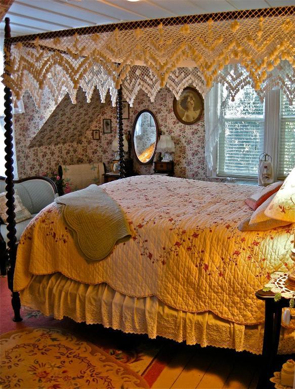 The Old Tower House Bed & Breakfast North Bend Room photo